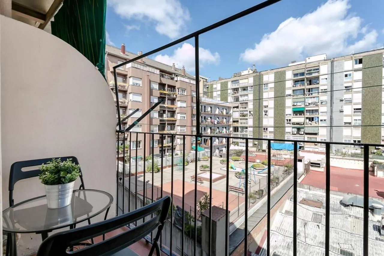 Apartment Fantastic 2 Bedroom 5 Minutes By Car From Plaza Catalunya Barcelona